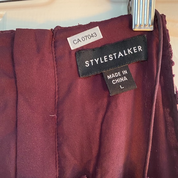 Deep purple lace dress with opening in the front. Excellent condition! - Picture 2 of 3